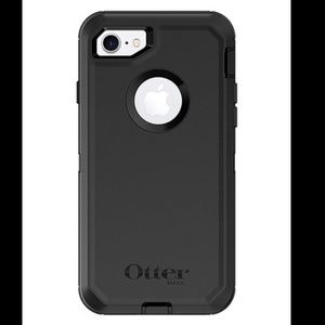 Otterbox iPhone 8 or 7 case Defender